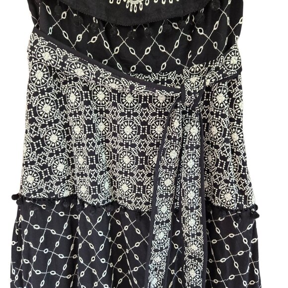 Anthropologie Marisol Size 6 Boho Black & White Embroidered Off-Shoulder Dress - Picture 8 of 11